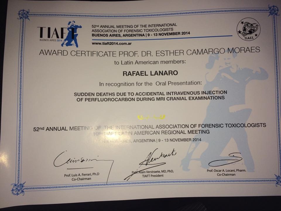 Prêmio de melhor trabalho oral apresentado no Congresso Internacional de Toxicologia. Foto: Divulgação.