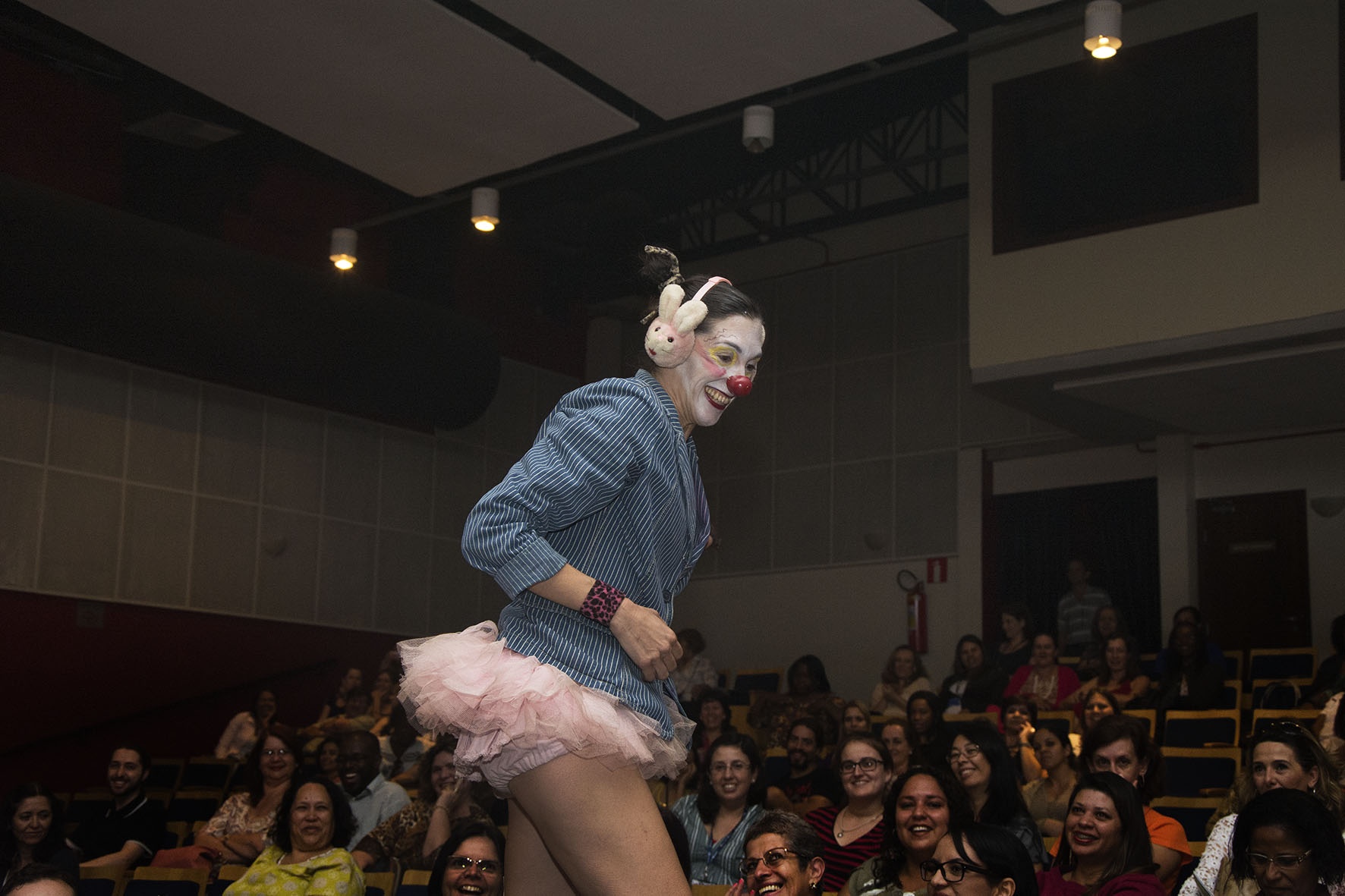 Na programação, os participantes também assistiram o espetáculo “O não-lugar de Ágada Tchainik”, do grupo Lume Teatro, do Núcleo Interdisciplinar de Pesquisas Teatrais da Unicamp/Foto: Marcelo Oliveira