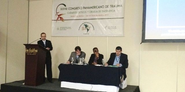 Romeo L. Simões e Bruno M. T. Pereira durante apresentação no XXVIII Congresso Panamericano do Trauma. Foto: Divulgação
