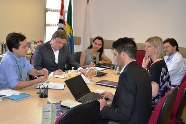 Rodrigo Bueno, Owen Addison, Flávia Pires Rodrigues, Fernando Cendes, Catherine Lemon e Xavier Rhode. Foto: Edimilson Montalti - ARPI-FCM/Unicamp