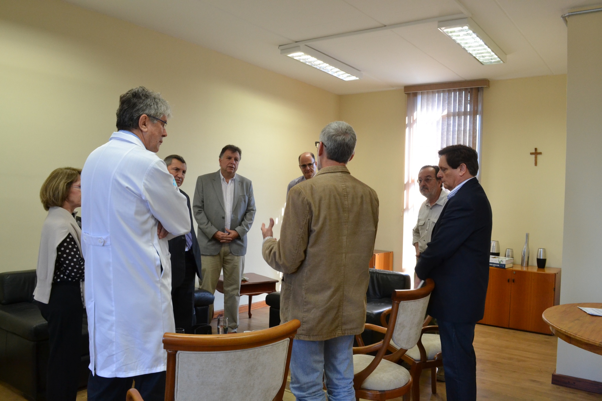 Diversas autoridades da área da saúde da Unicamp estiveram presentes no encontro com o representante da UCE