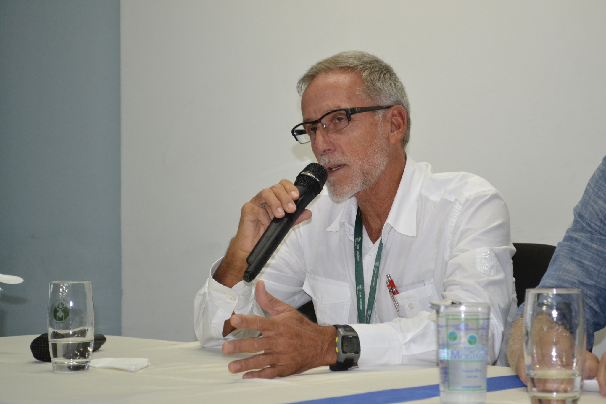 O diretor associado da FCM, Roberto Teixeira Mendes, lembrou que a FCM conta com uma Associação de Médicos Residentes/Foto: Mario Moreira