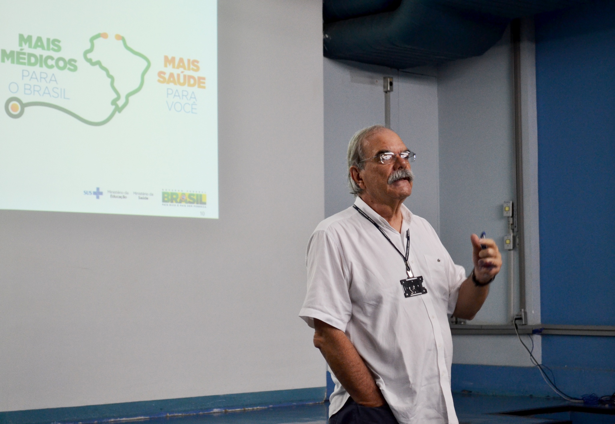 O médico Aguinaldo Gonçalves fala sobre os encontros mensais realizados na Unicamp com os supervisores do Mais Médicos da região de Campinas/Foto: Camila Delmondes - ARPI - FCM/Unicamp