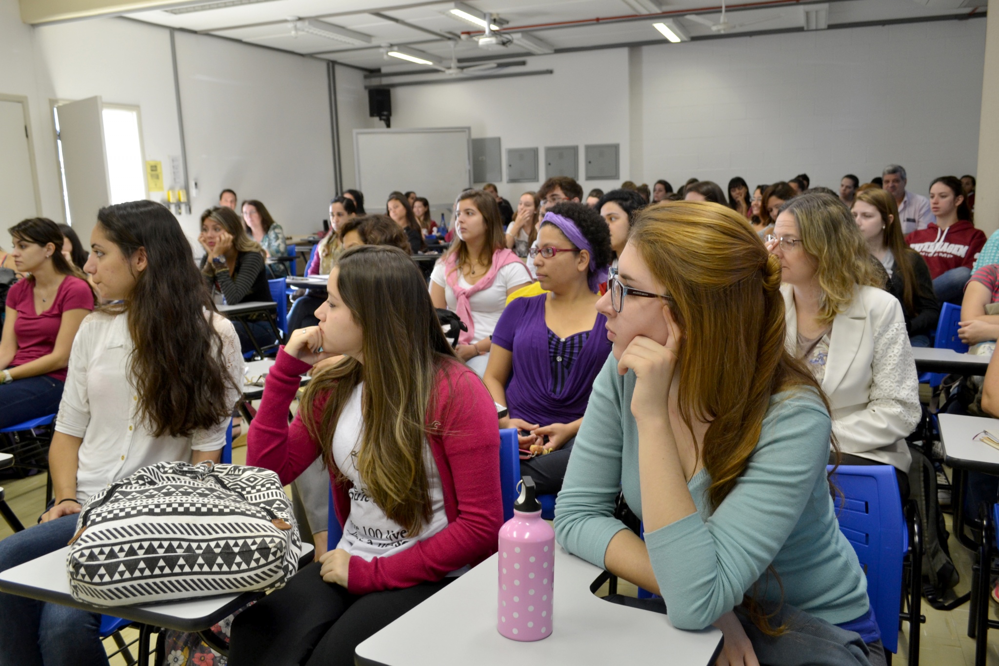 Faculdade de Enfermagem tem aula aberta com professora da Universidade Johns Hopkins/Foto: Camila Delmondes