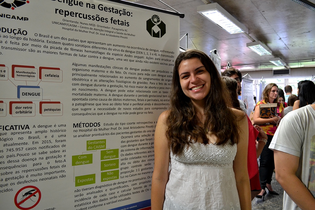 Minicongresso de Introdução à Prática de Ciências reúne alunos do primeiro ano em apresentação de trabalhos/Foto: Camila Delmondes
