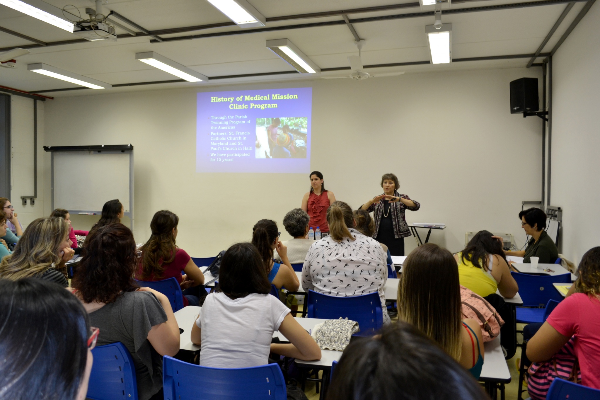 Faculdade de Enfermagem tem aula aberta com professora da Universidade Johns Hopkins/Foto: Camila Delmondes