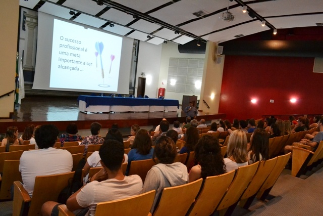 Integração entre os curso de Medicina, Enfermagem e Fonoaudiologia. Fotos: Mário Moreira. CADCC-FCM-Unicamp