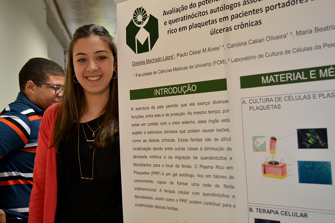 Minicongresso de Introdução à Prática de Ciências reúne alunos do primeiro ano em apresentação de trabalhos/Foto: Camila Delmondes