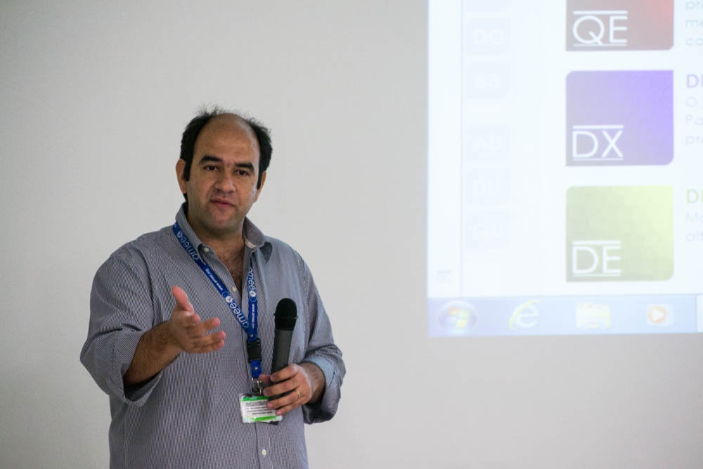 Marco Antonio de Carvalho, responsável pelo Laboratório de Habilidades da FCM. Foto: Marcelo Oliveira. CADCC-FCM/Unicamp