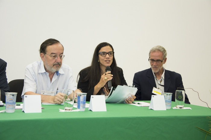 Gastão Wagner, Joana Bastos e Teixeira. Foto: Rafael Marques. CADCC-FCM/Unicamp