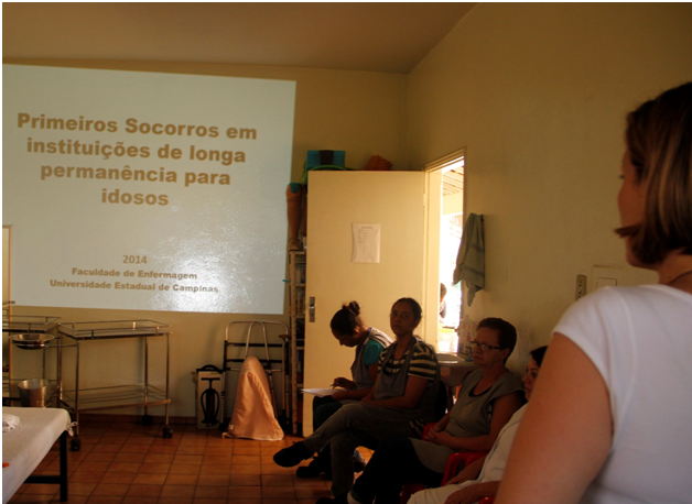 A equipe de profissionais da Sociedade Casa Santo Antonio, de Mogi Mirim, também participou do curso oferecido pela Enfermagem da Unicamp