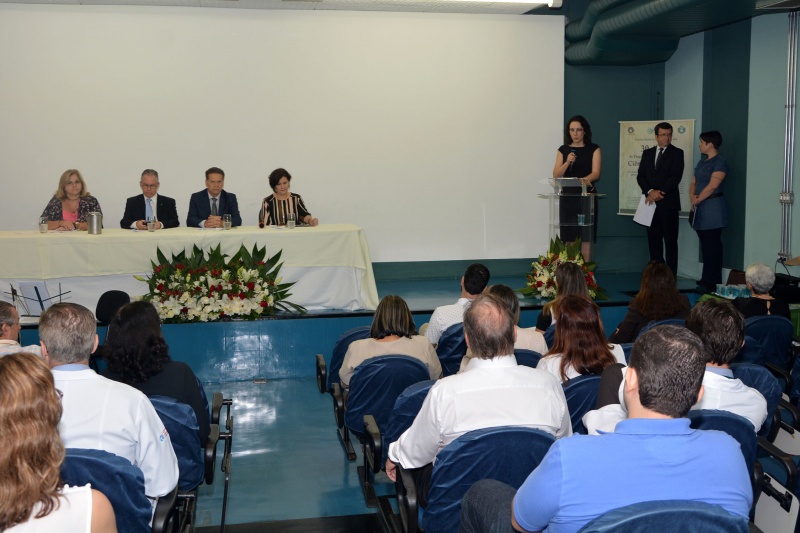 Autoridades participam das comemorações dos 30 anos do Programa Pós-graduação em Ciências da Cirurgia da FCM/Foto: Mario Moreira