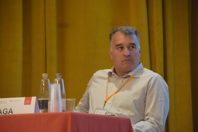 Gustavo Fraga, coordenador da Disciplina de Cirurgia do Trauma da FCM, é premiado durante o 5º WSES, na Itália /Foto: divulgação