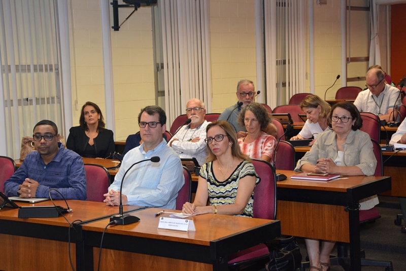 Christiane Couto e Paulo Velho recebem Prêmios de Incentivo ao Ensino de Graduação/Foto: Mario Moreira